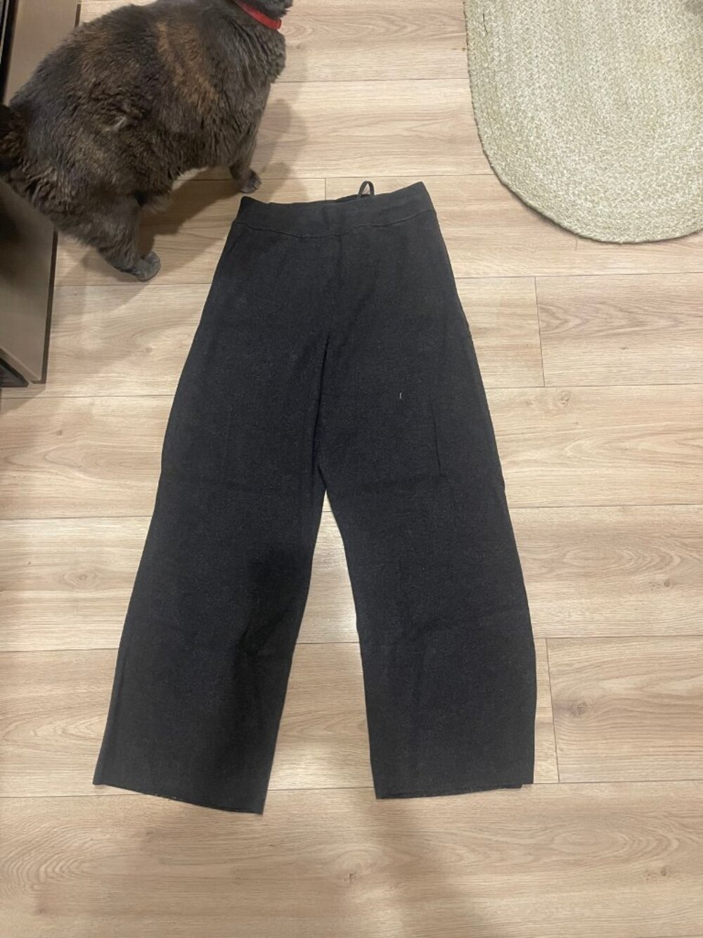 Uniqlo Dark Gray Knit Wide Leg Pants Elastic Waist - XL - Good Condition